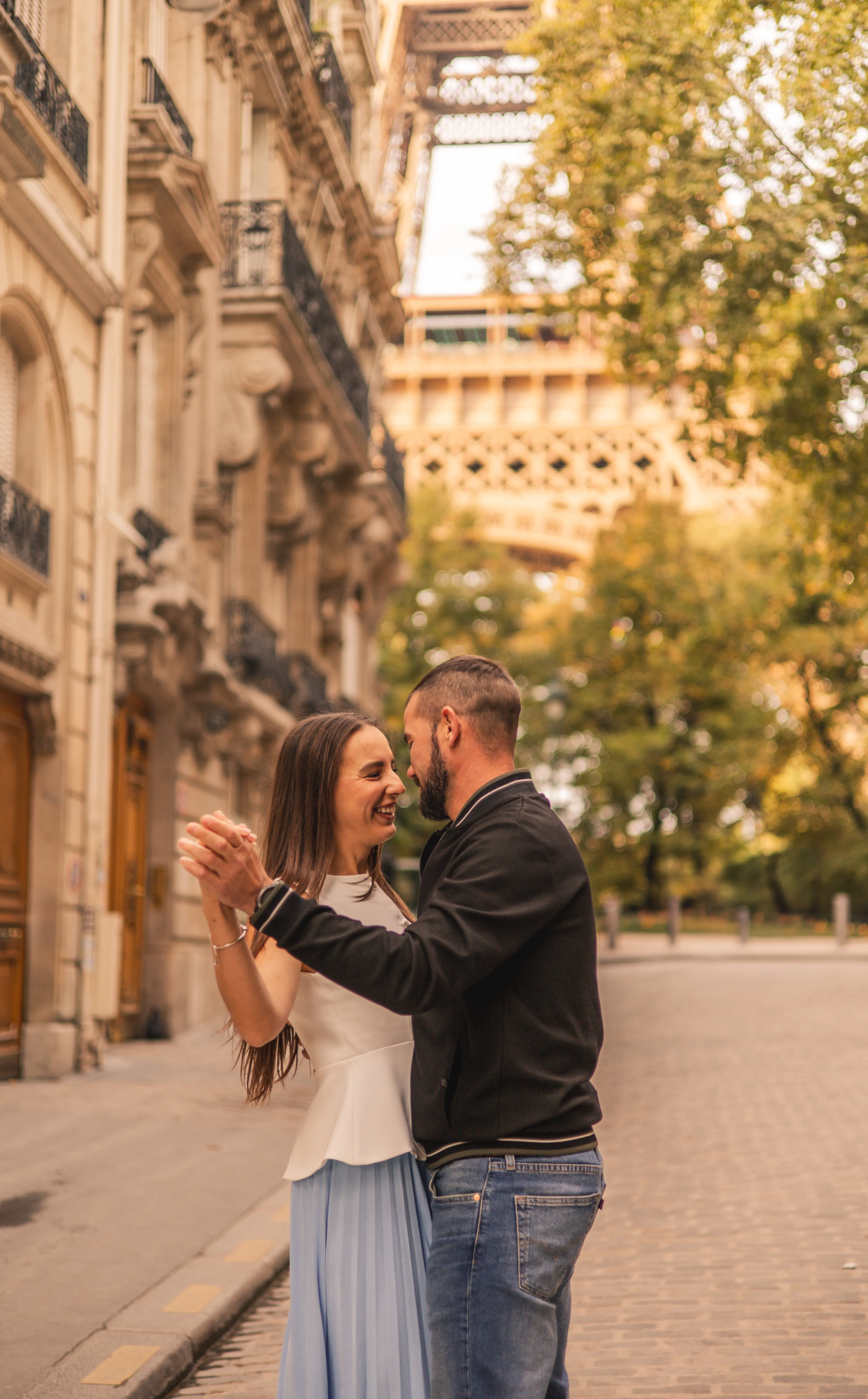 Couple Photoshoot in Paris